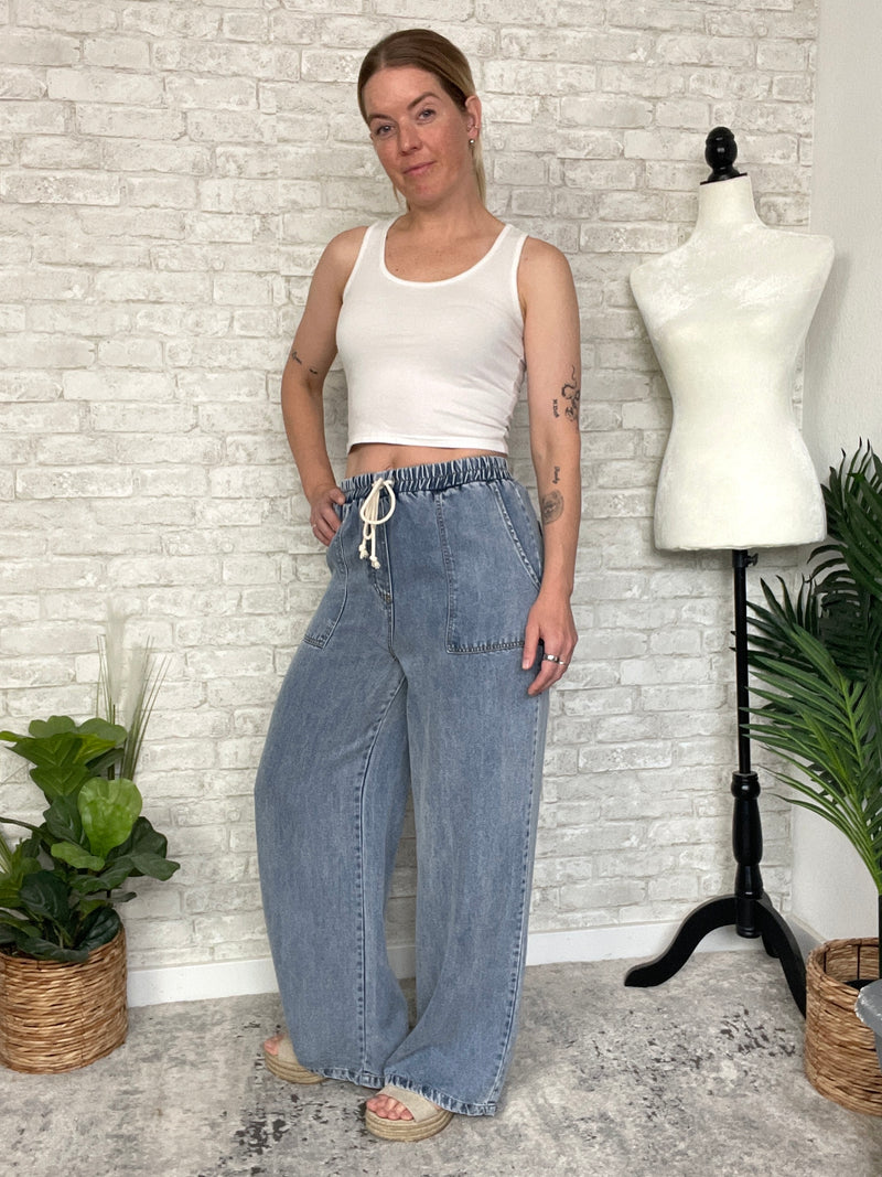 Yuma Wide Leg Jeans + Cream Tie