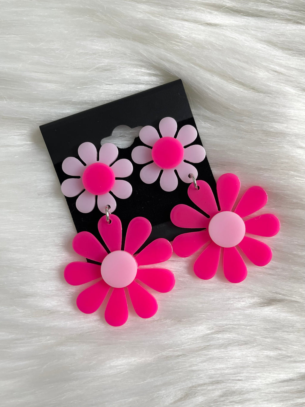 Double Daisy Acrylic Earrings Pink