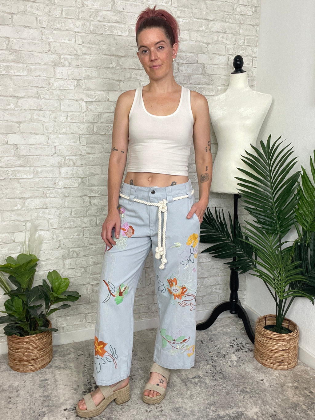 Ollie Floral Embroidered Pants