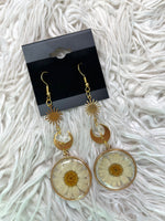 Pressed Flower Daisy Earring