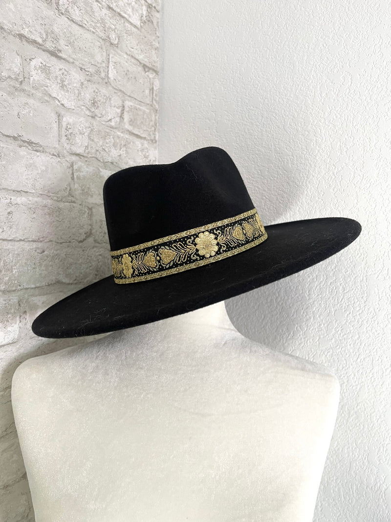 Willa 2.0 Gold Flower Band Black Wide Brim