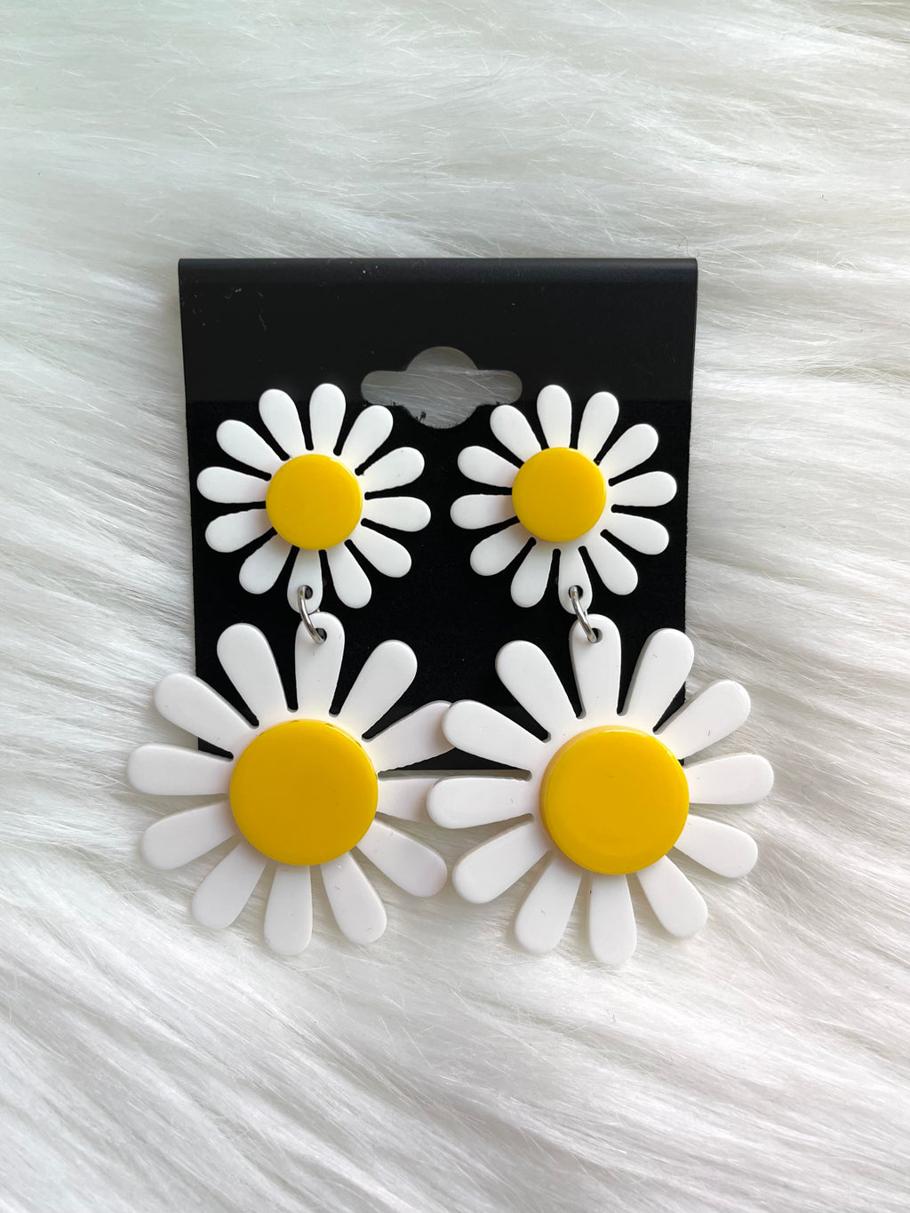 Double Daisy Acrylic Earrings White
