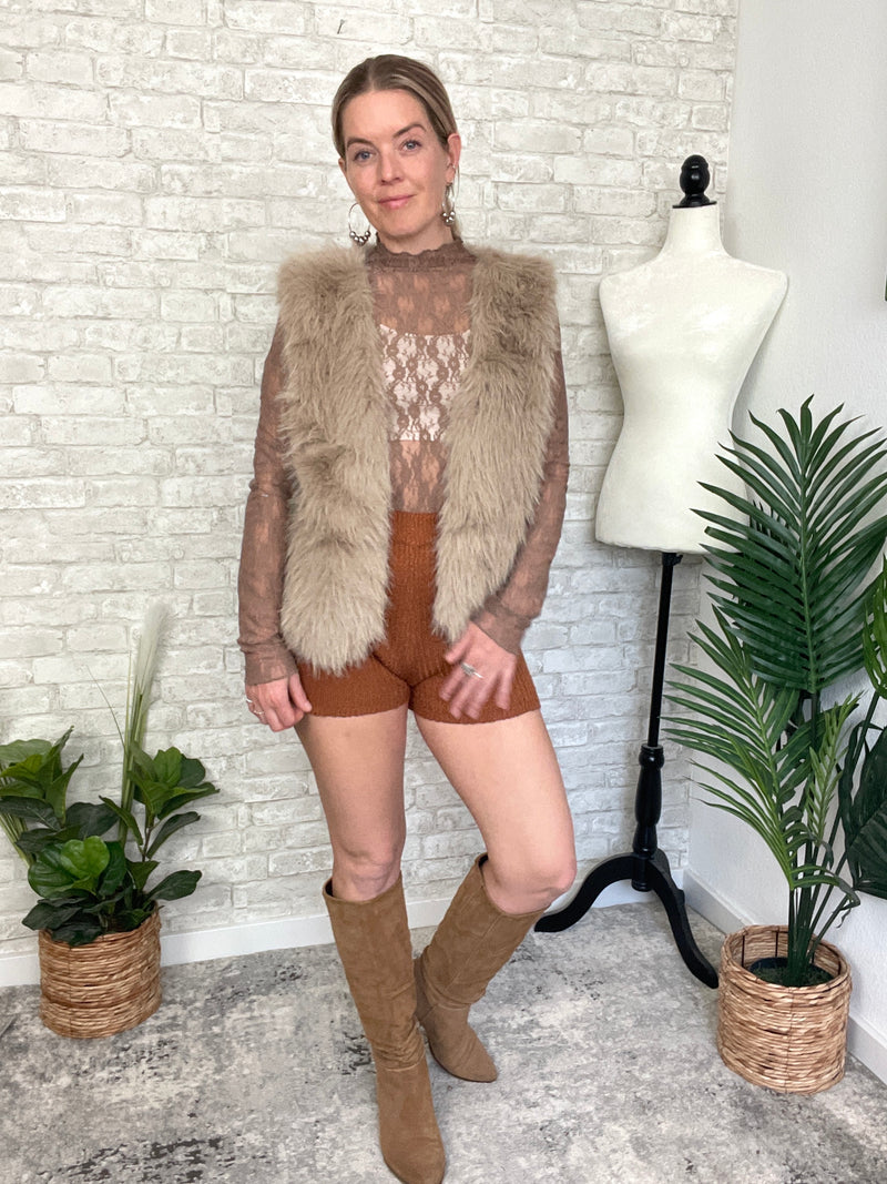 Rochelle Fuzzy Vest Taupe
