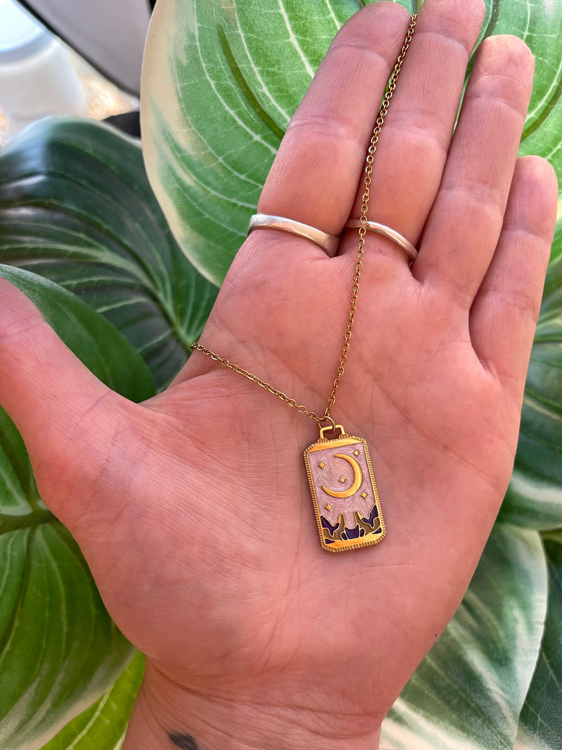 Howl @ The Moon Tarot Necklace Gold