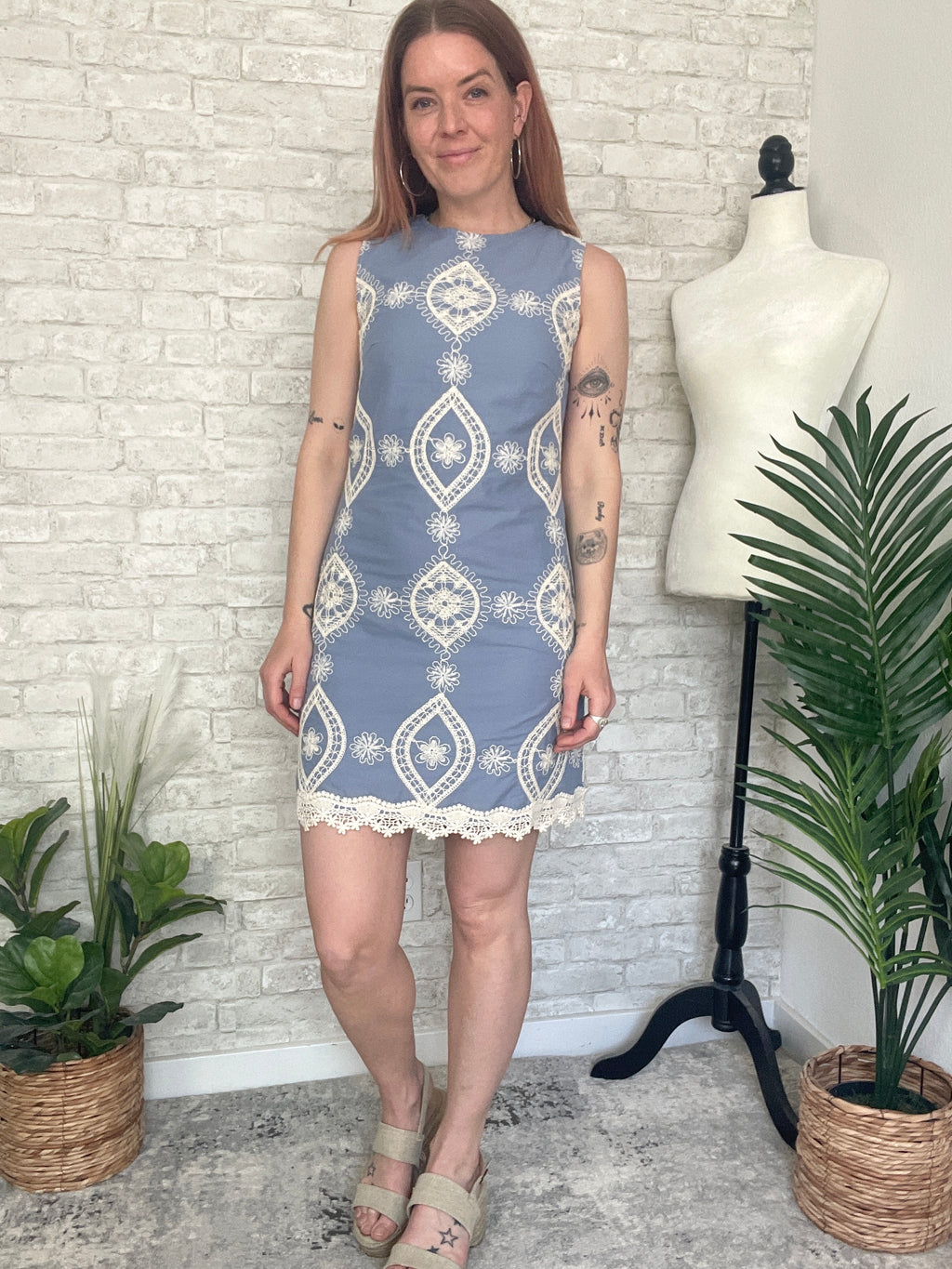 Mielle Embroidered Vintage Blue Shift Dress – Electric Dream Boutique