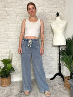Yuma Wide Leg Jeans + Cream Tie