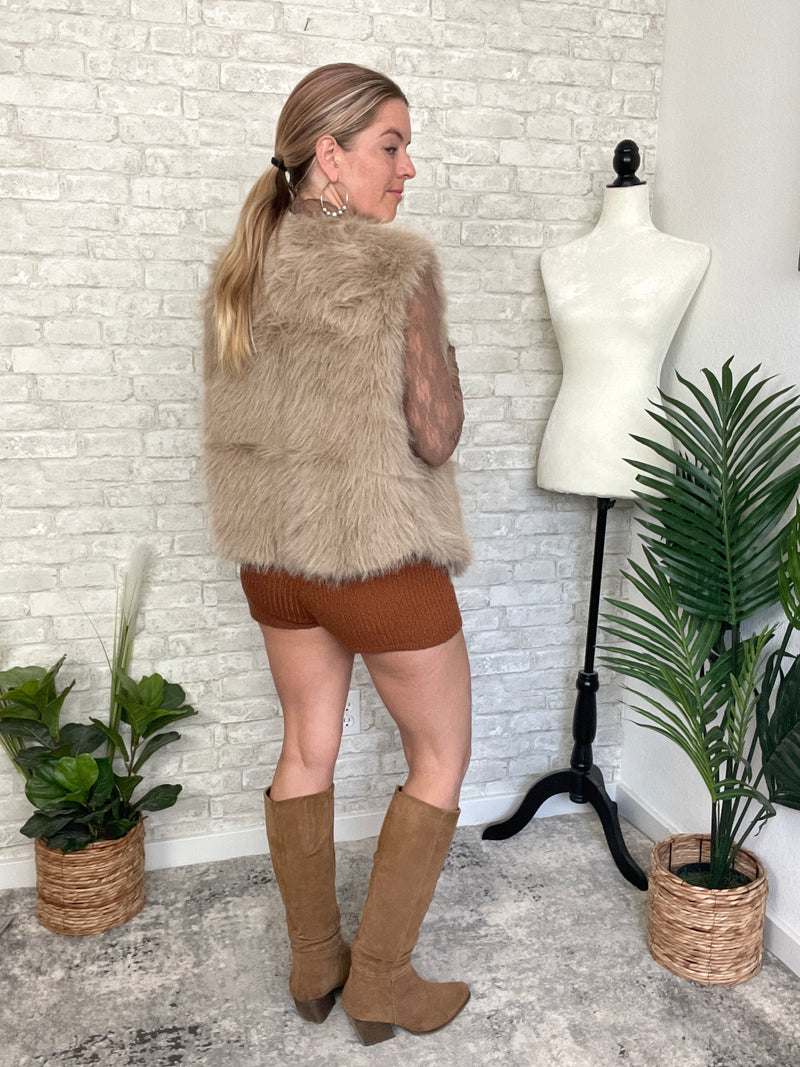 Rochelle Fuzzy Vest Taupe