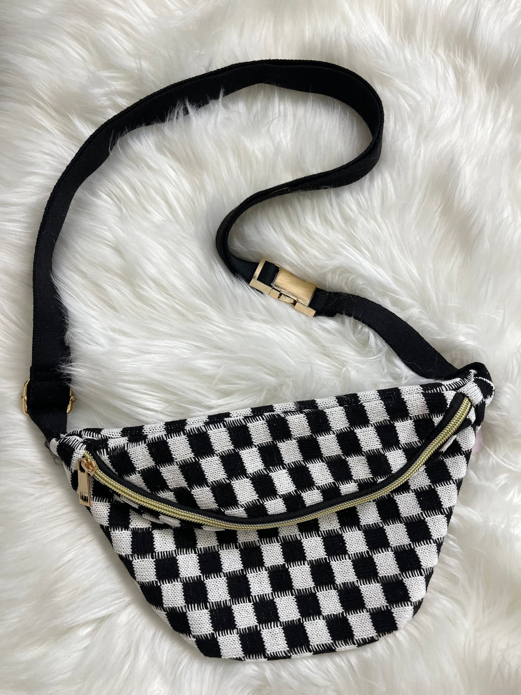 Checker Sling Bag - B+W