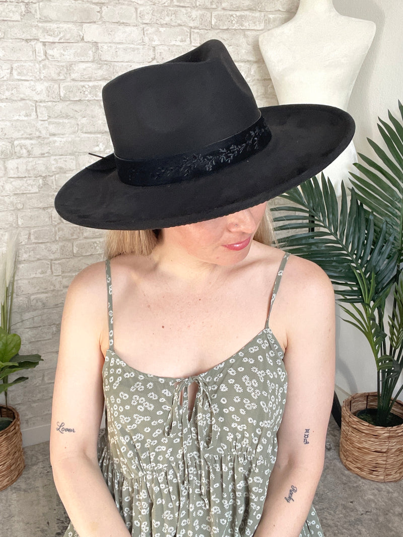 Noelle Wide Brim Hat Black