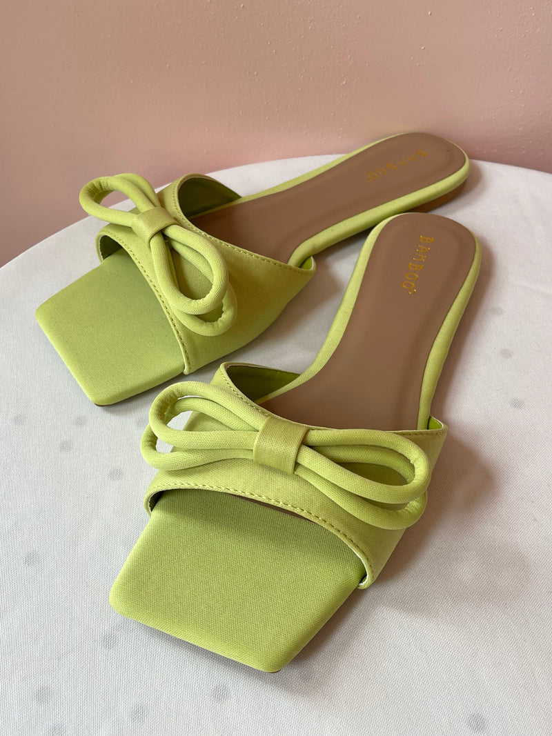 Estrella Bow Slide On Lime