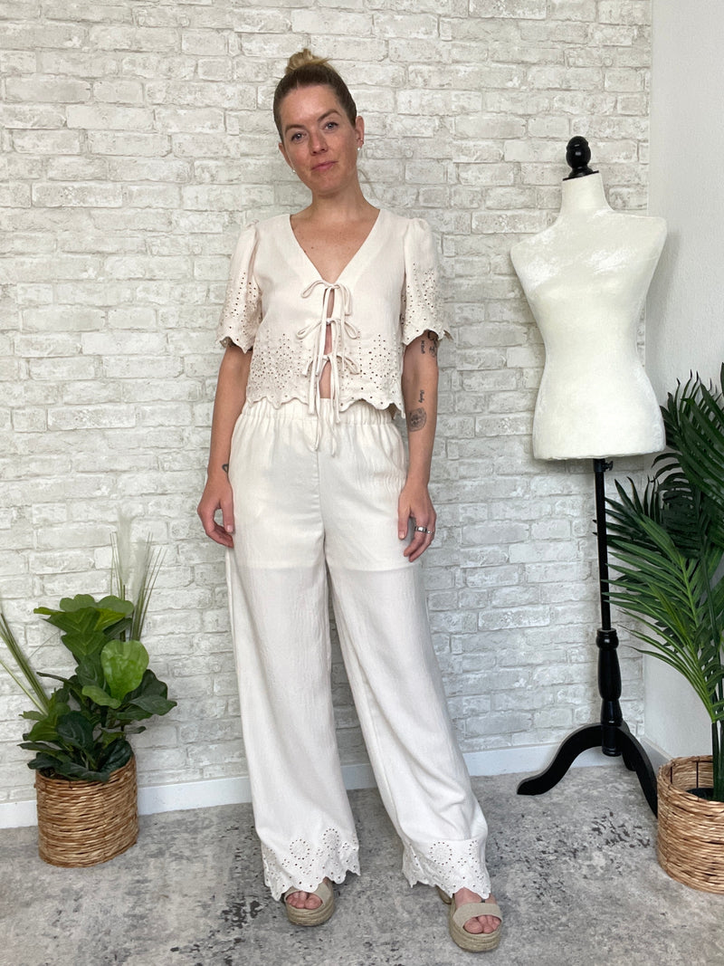 Catalina Eyelet Set Bottoms