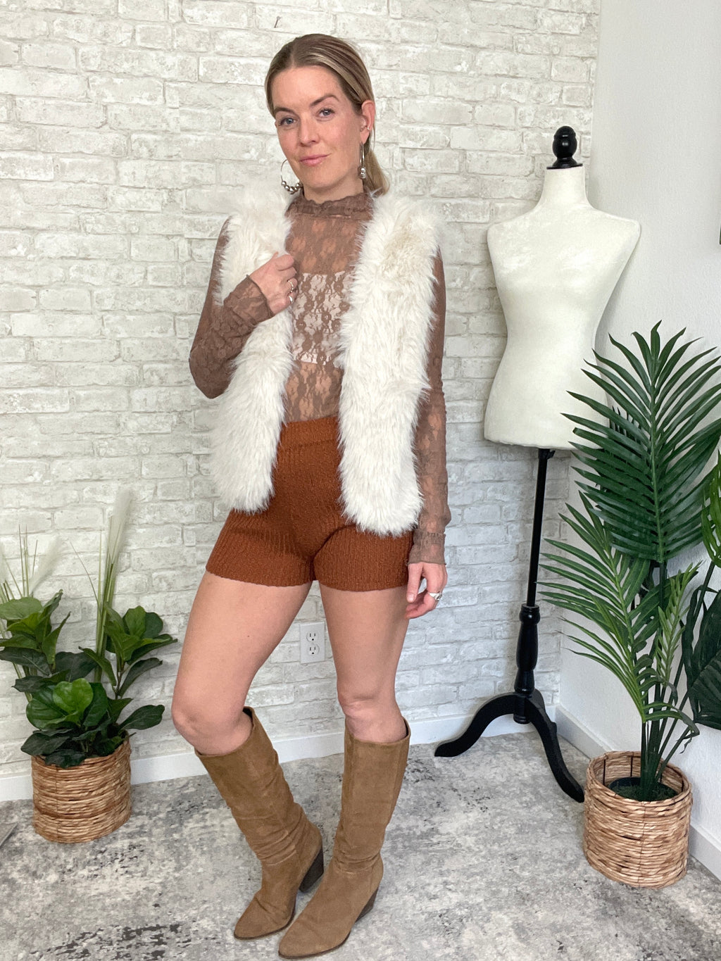 Rochelle Fuzzy Vest Cream