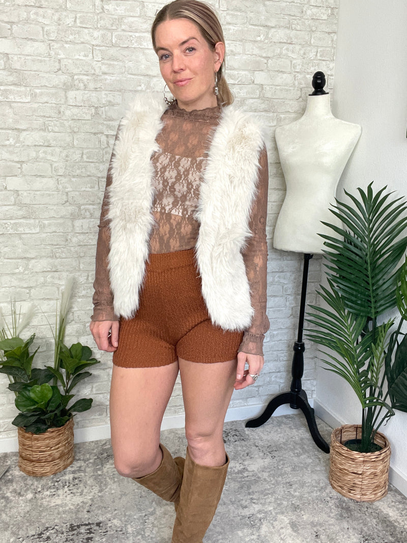 Rochelle Fuzzy Vest Cream