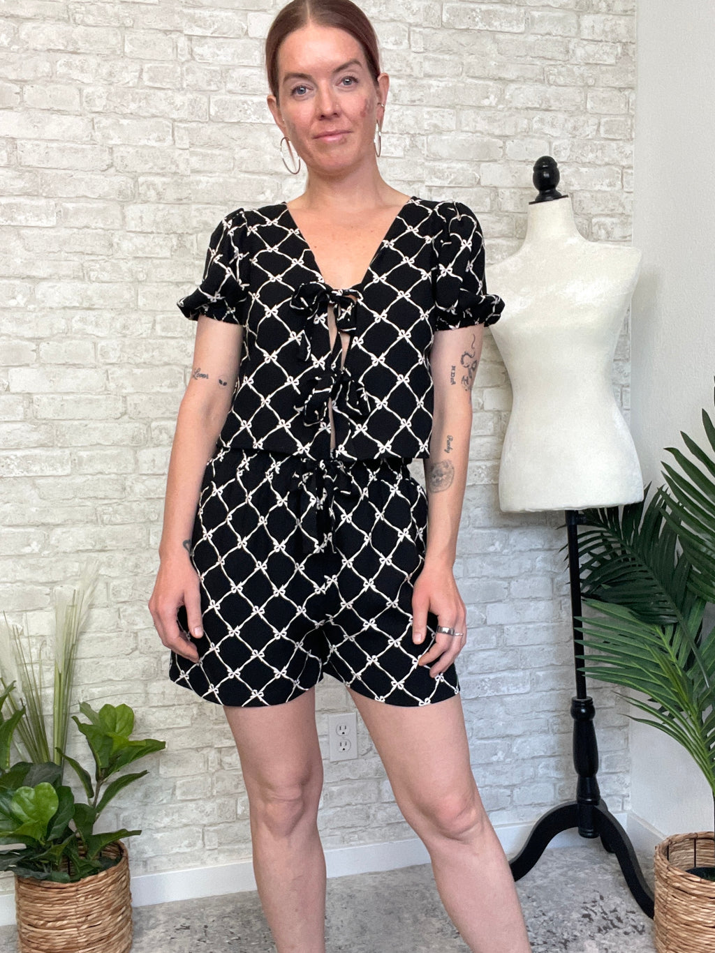 Kulla B+W Ribbon Set Top