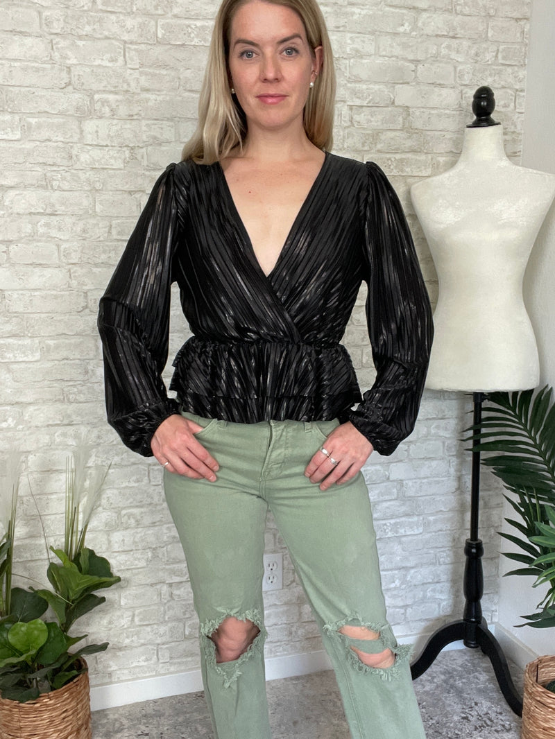 Sphinx Black Crinkle Top