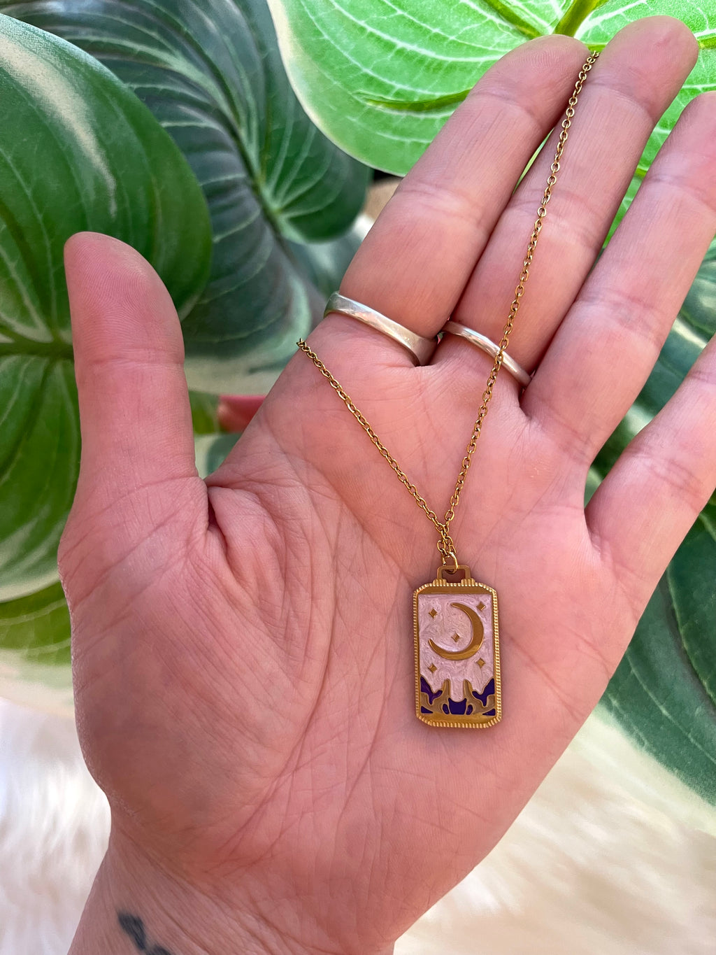 Howl @ The Moon Tarot Necklace Gold