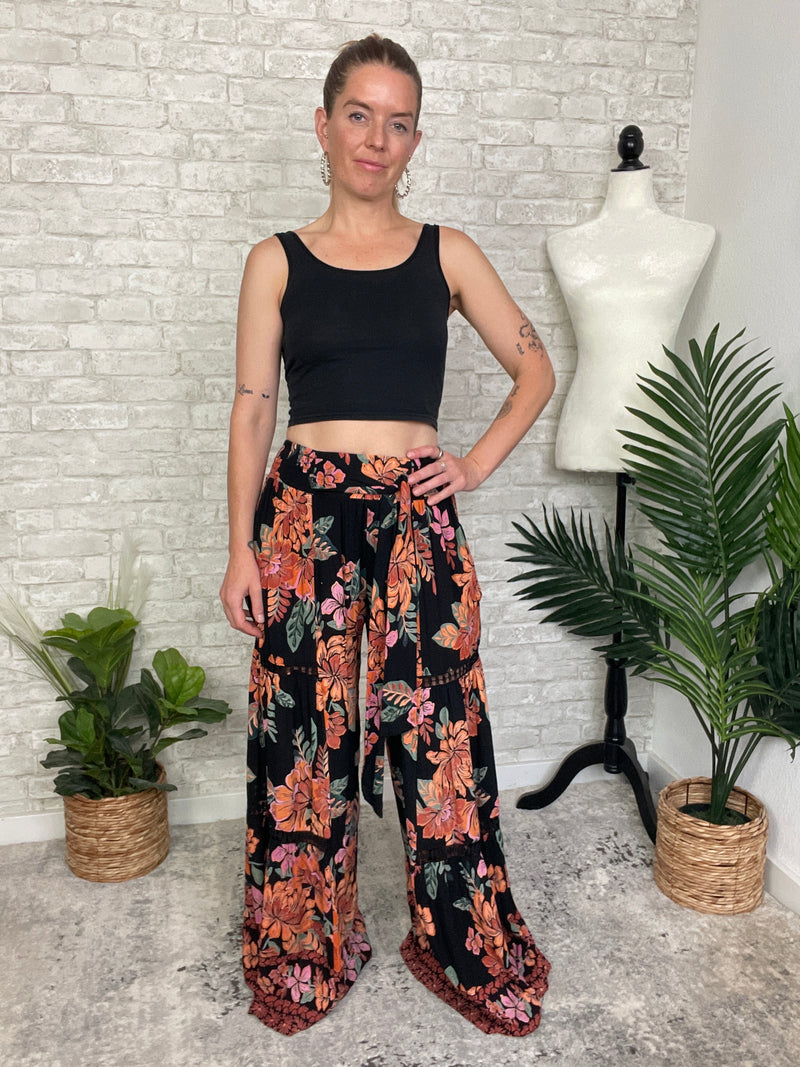 Ginger Floral Print Pants
