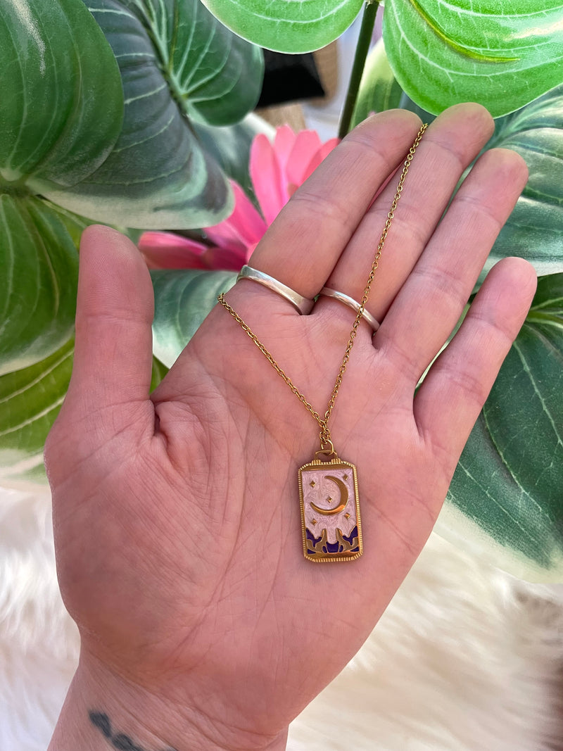 Howl @ The Moon Tarot Necklace Gold