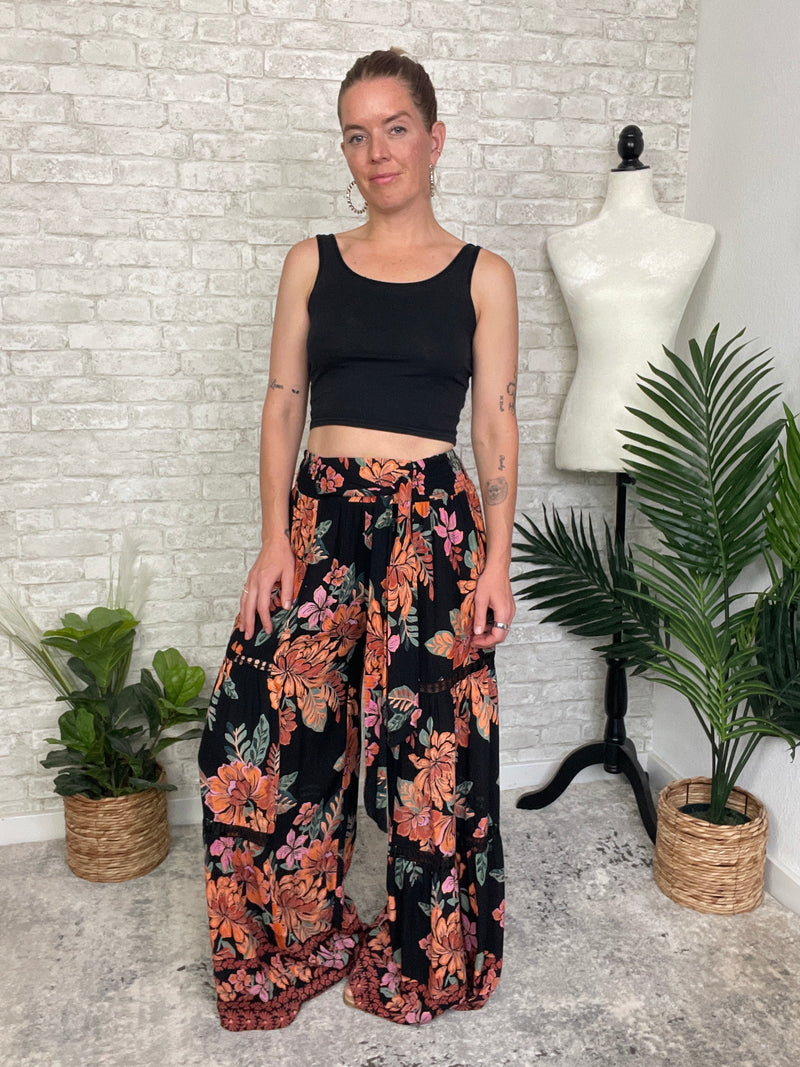 Ginger Floral Print Pants