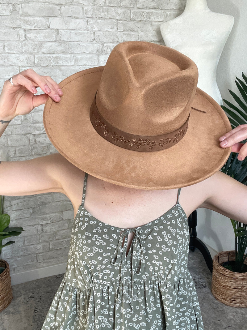 Noelle Wide Brim Hat Camel