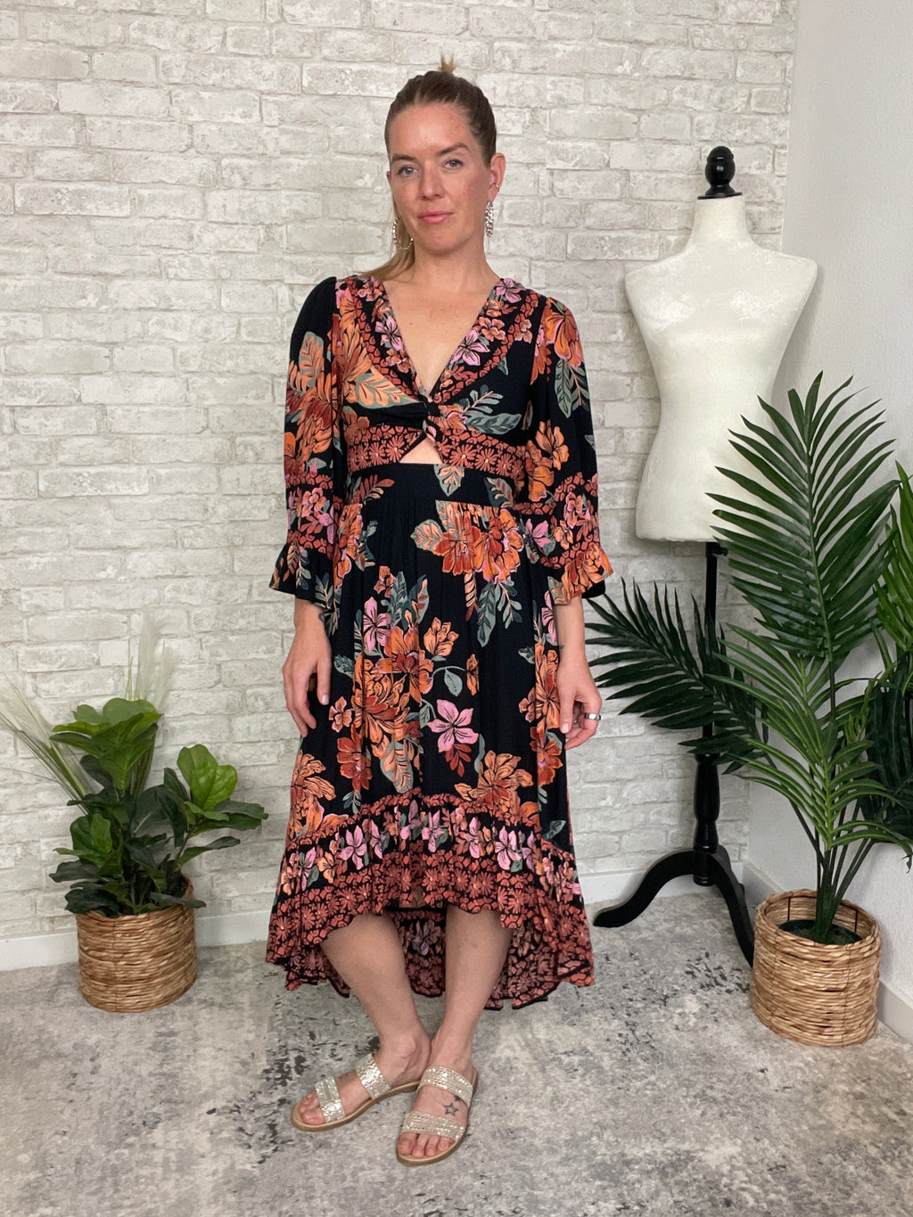 Madison Long Sleeve Twist Maxi Midnight Black+Ginger Floral