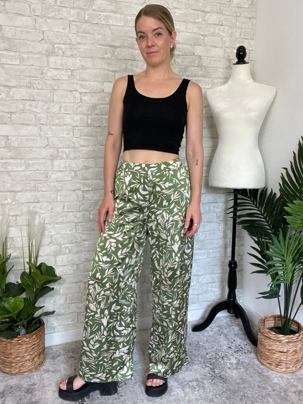 Bamboo Jungle Pants Green Satin