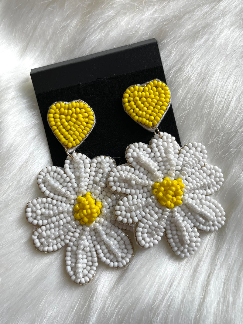 Seed Bead Daisy Earring