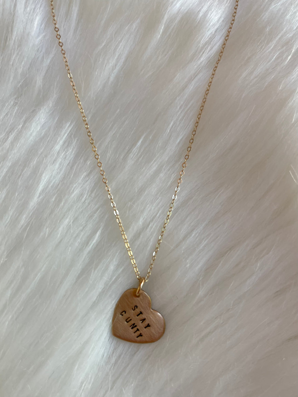 Stay Cunty Heart Necklace Gold