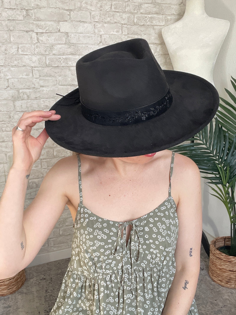 Noelle Wide Brim Hat Black