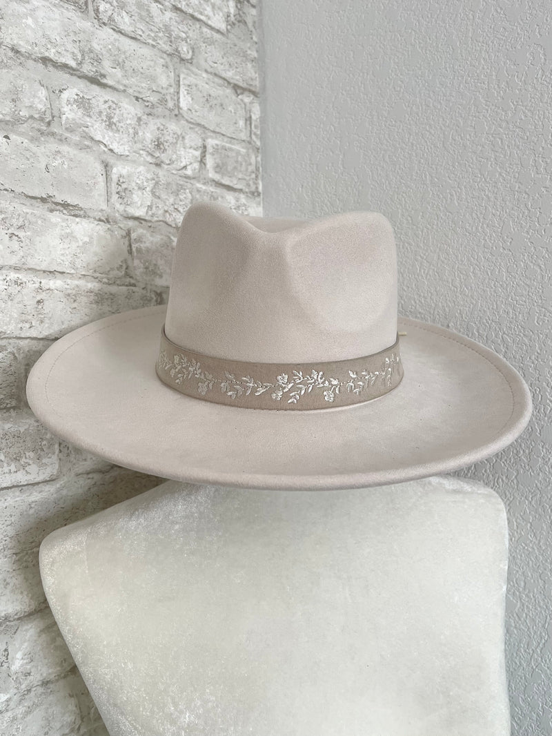 Noelle Wide Brim Hat Ivory
