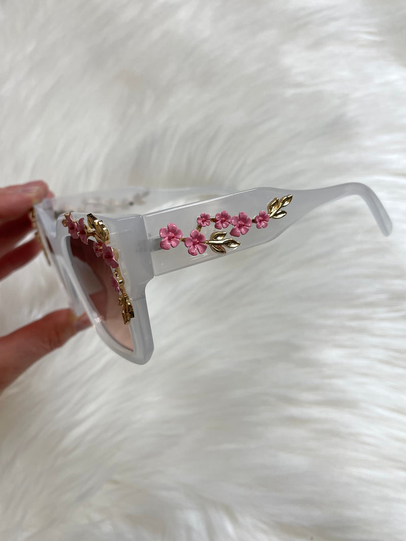 Vintage Rose Sunglasses White