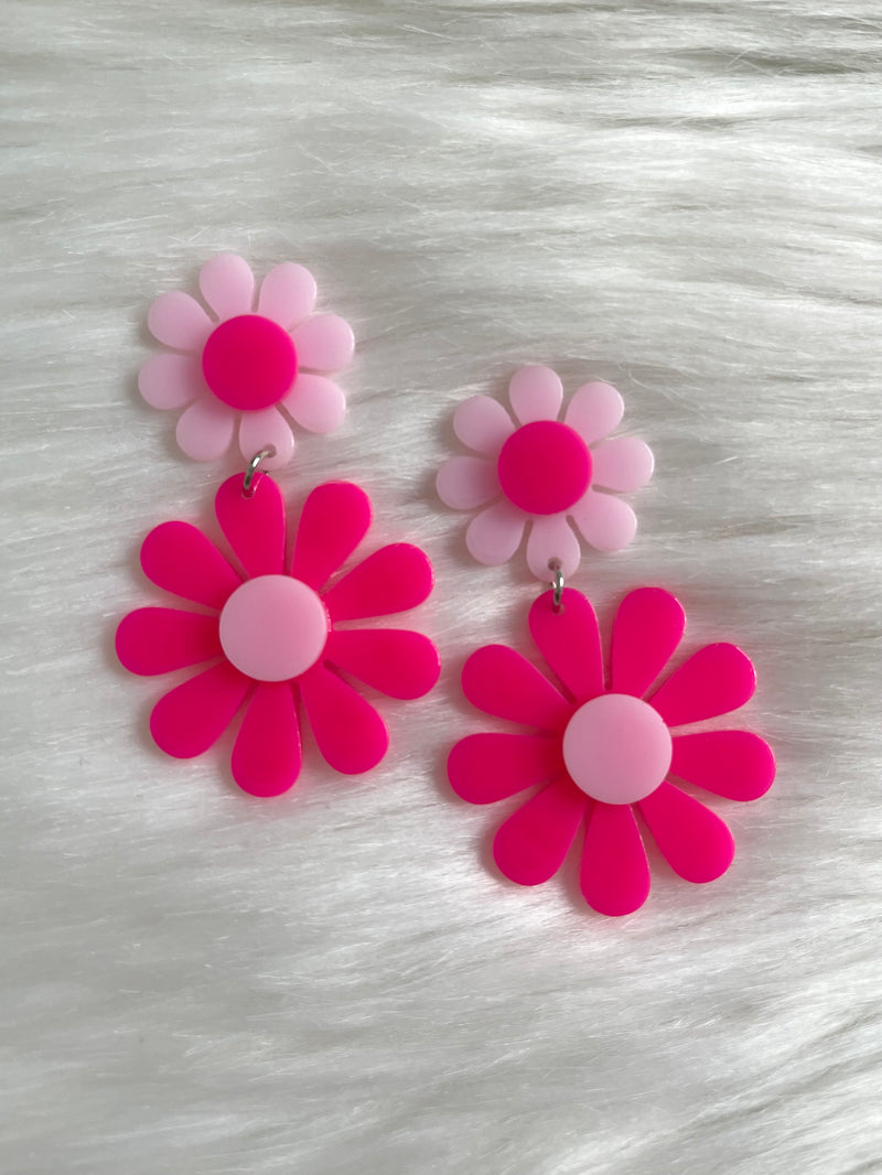Double Daisy Acrylic Earrings Pink