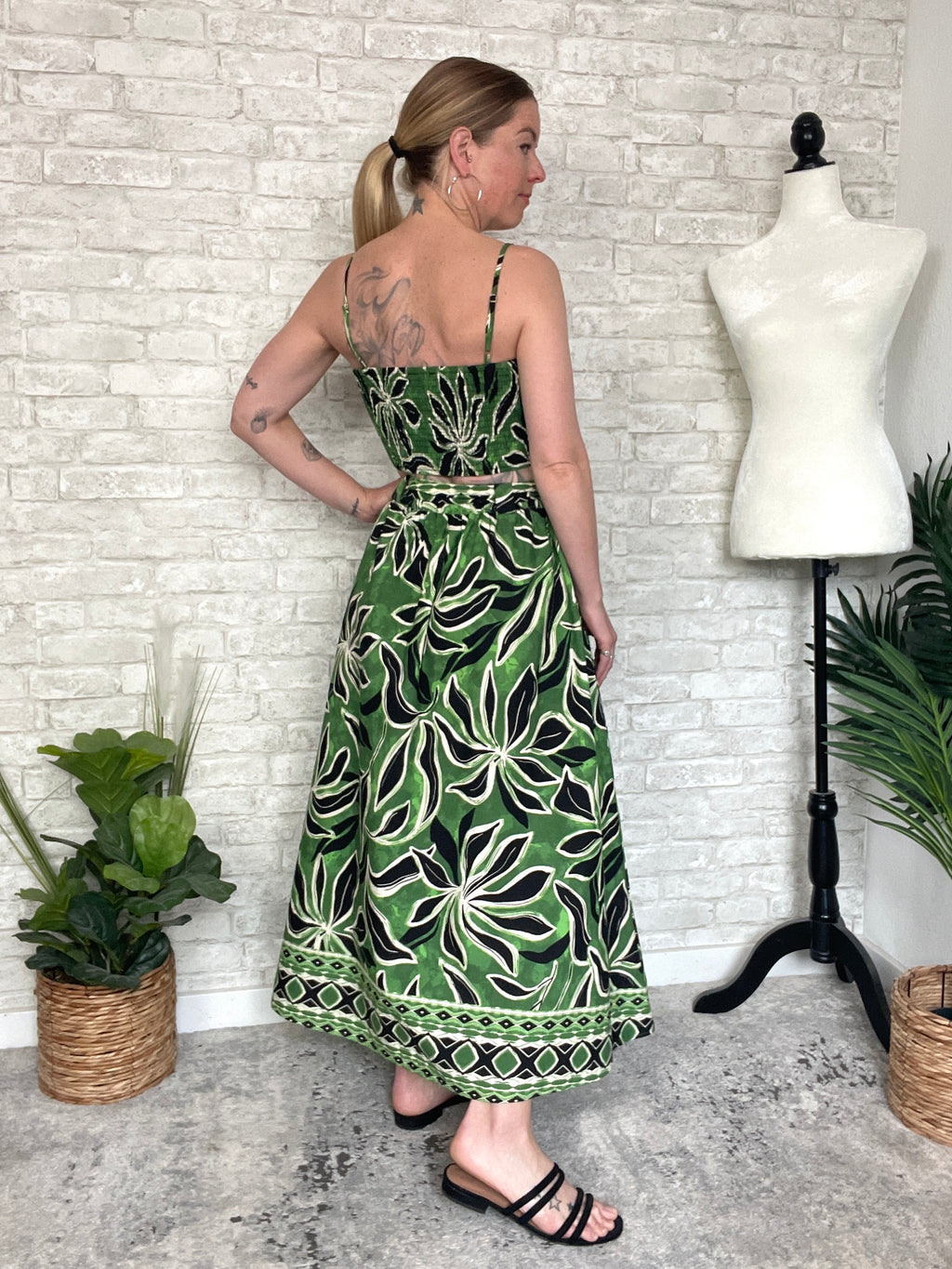 Vienne Green Skirt Set