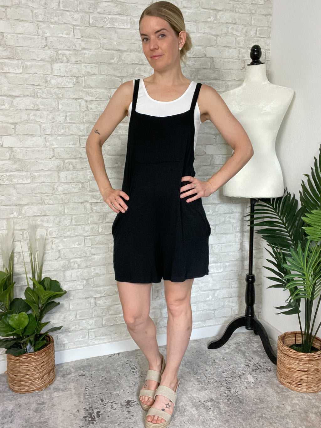 Polly Front Pocket Jumper Black