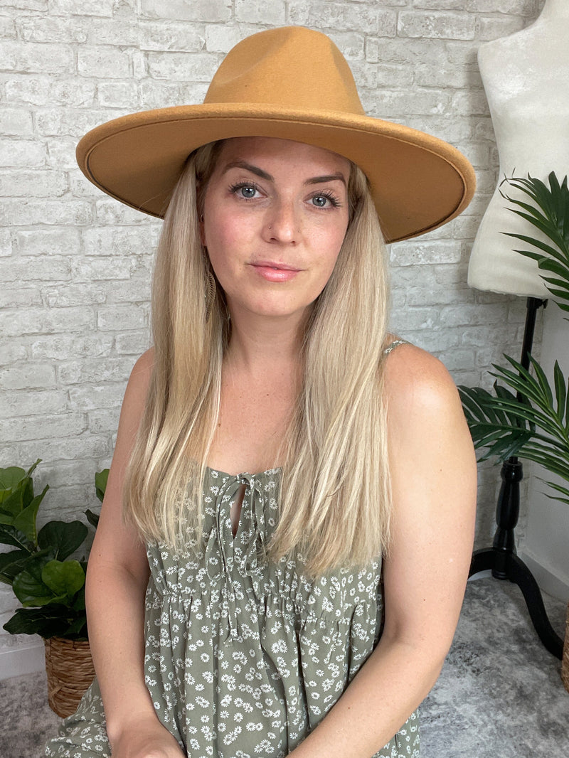 Chloe Wide Brim Chain Hat Camel