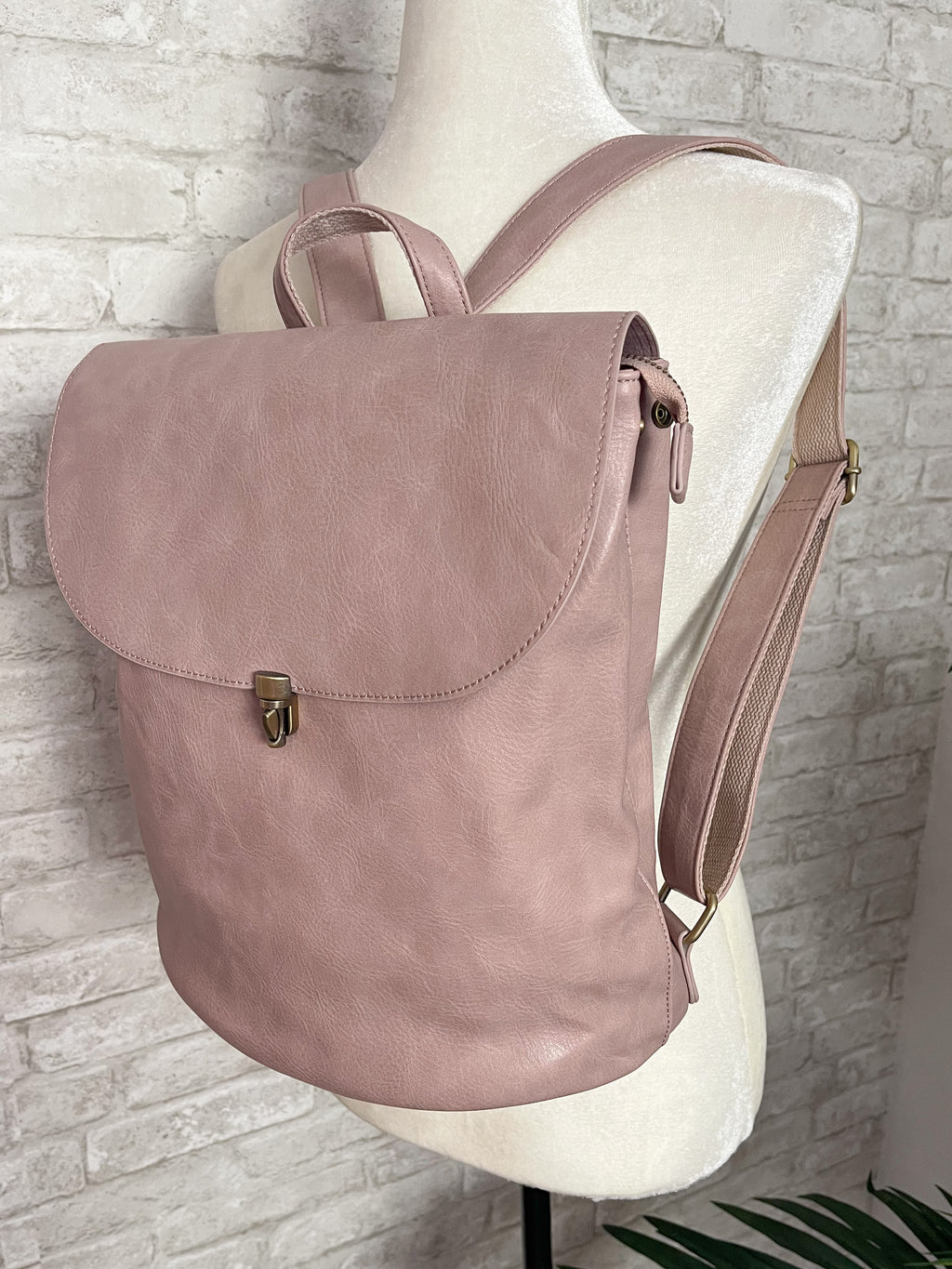 Colette Backpack Light Pink