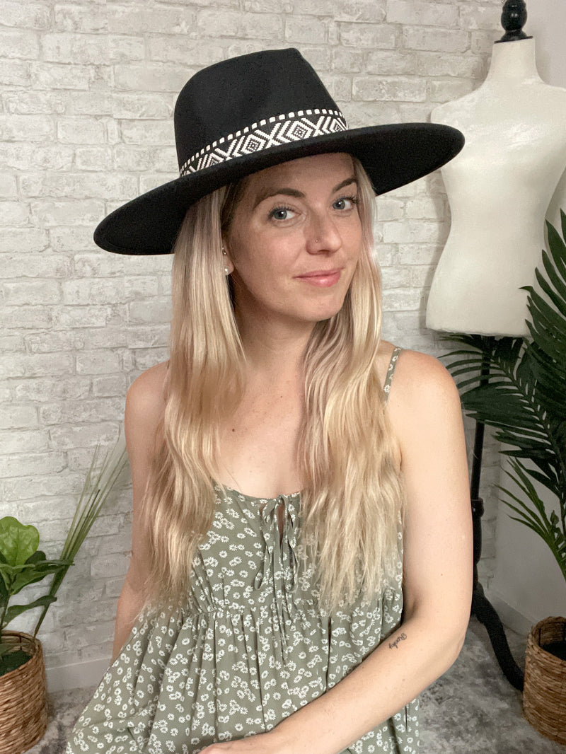 Taissa Hat Black